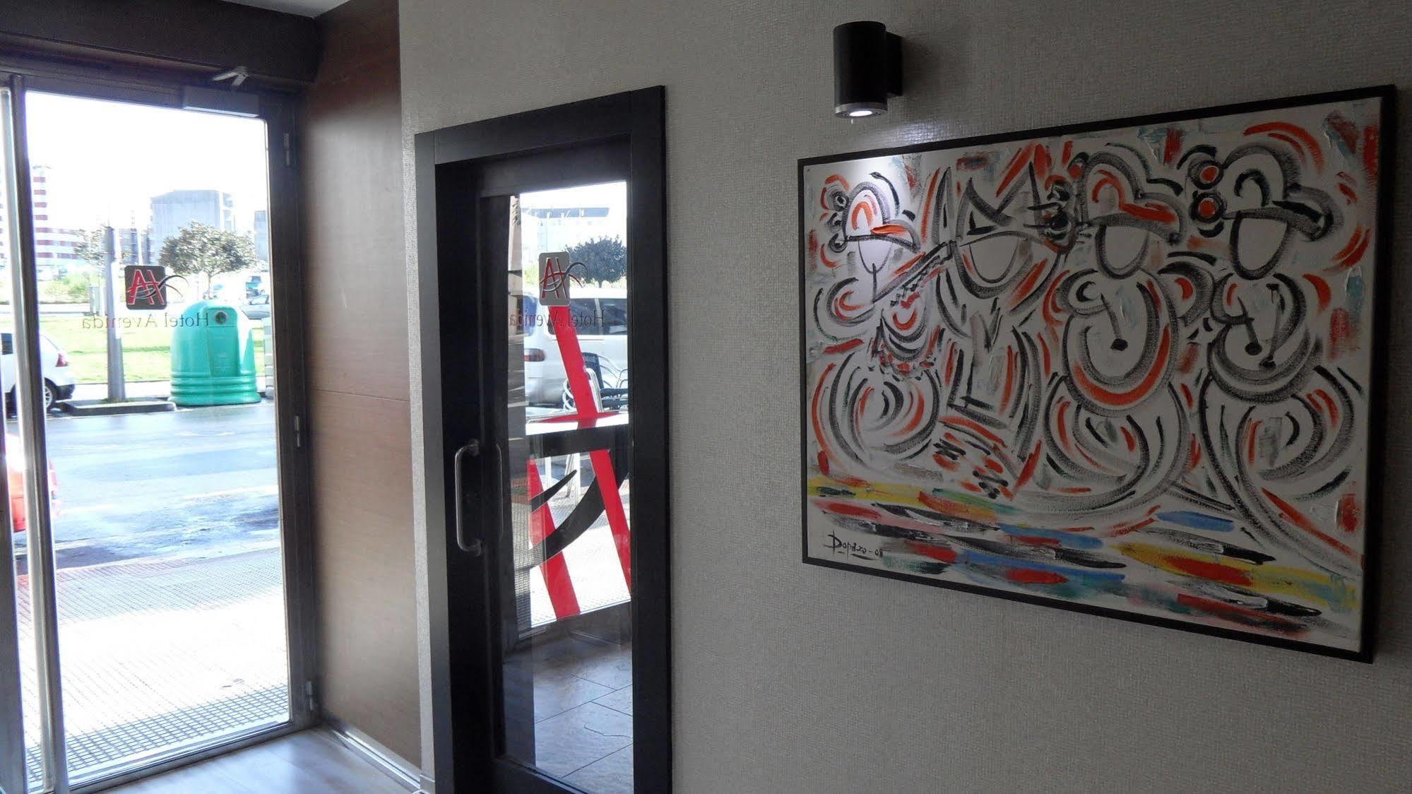Hotel Avenida ポンテベドラ エクステリア 写真